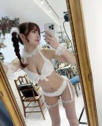 广州高端丝足SM性感服务-文文