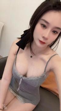 丰乳粉嫩骚妹妹